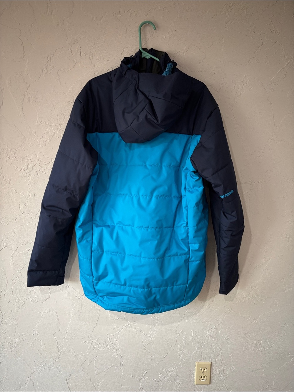 Patagonia Men's Two-Tone Blue Insulated Hooded Puffer Ski Jacket - Picture 4 of 4